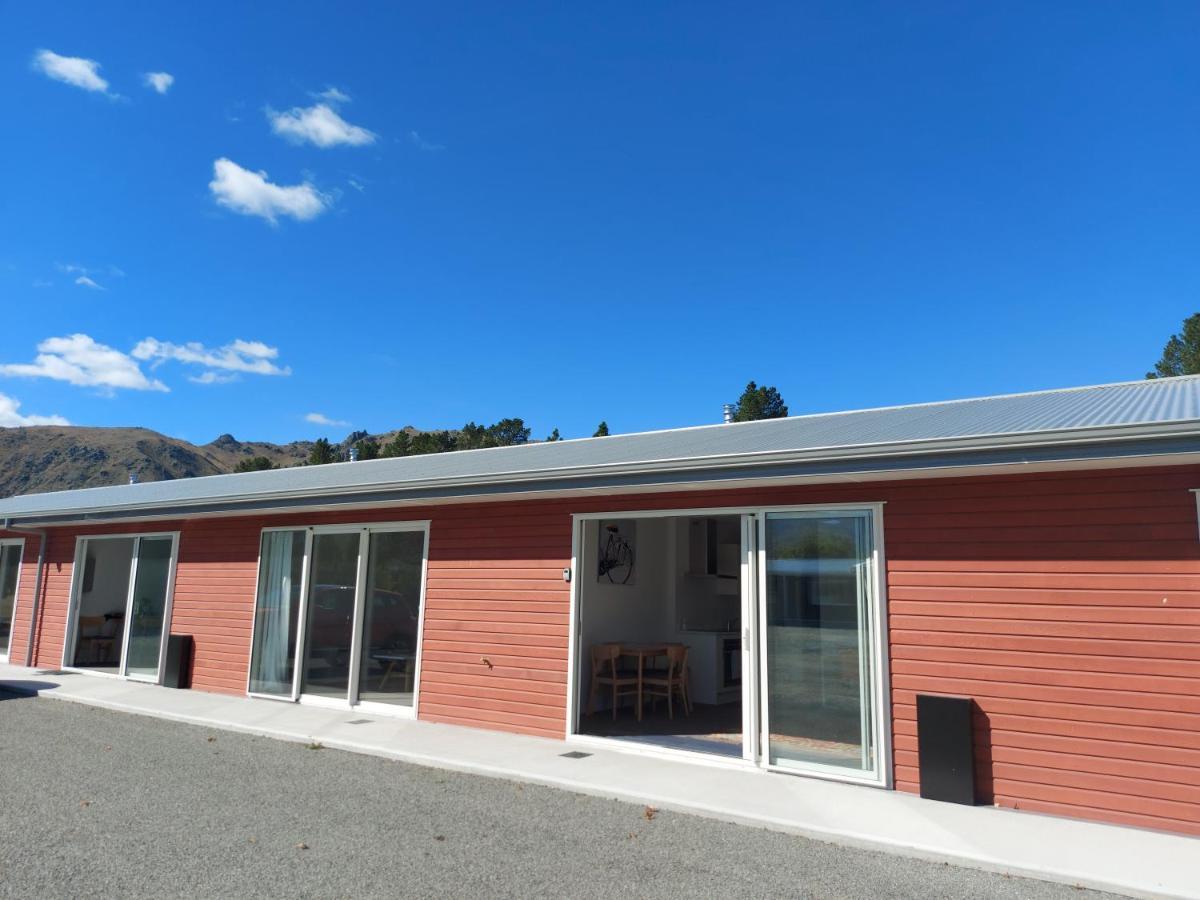 Escape - Brand New Warm And Quiet Two Bedroom Apartment