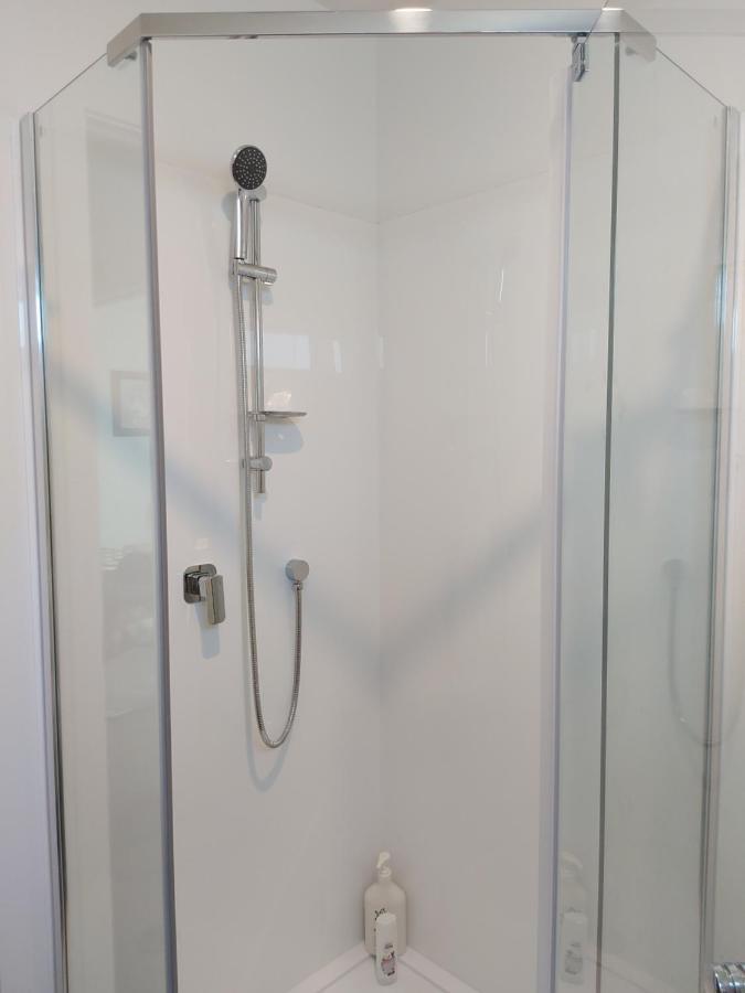 Apartment Escape - Brand New Warm And Quiet Two Bedroom Otematata